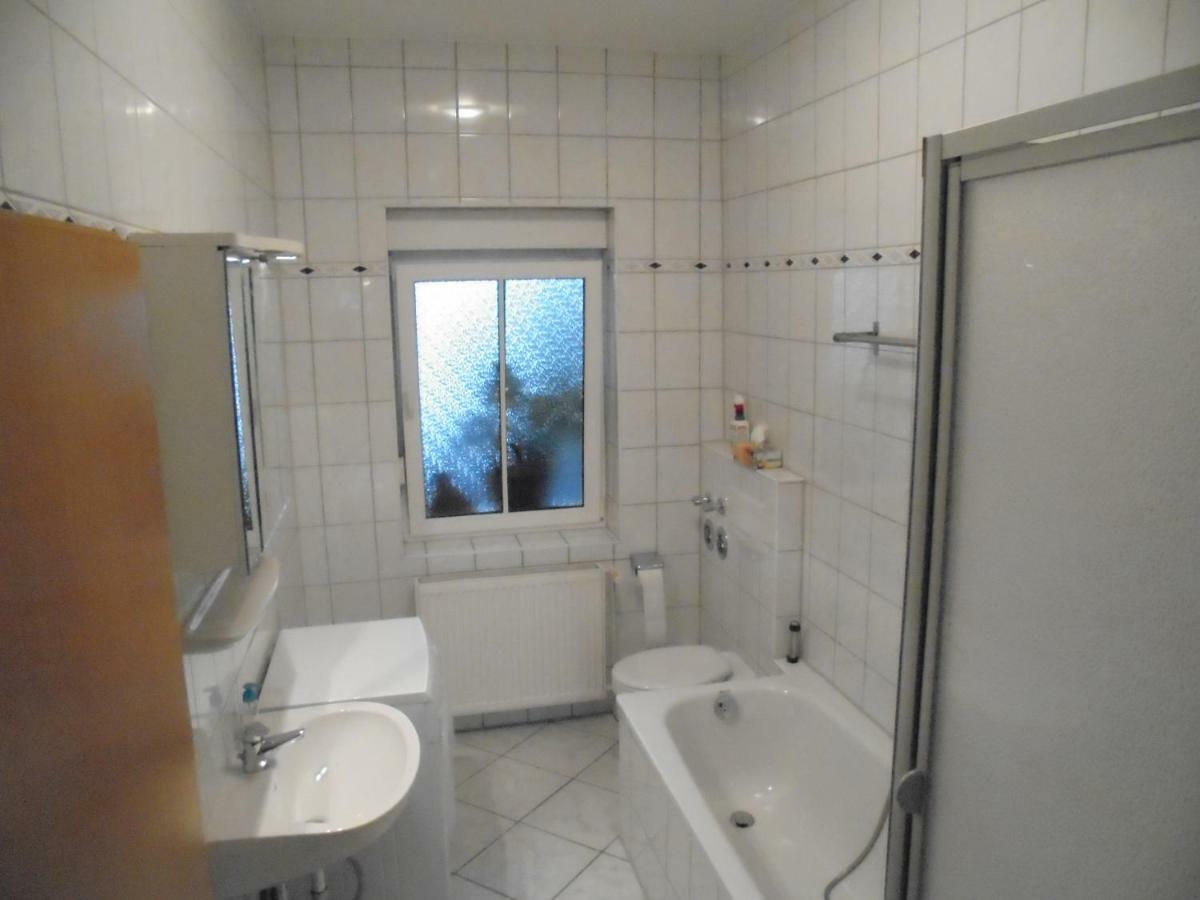 Ferienwohnung Mit Terasse Oberhausen (North Rhine-Westphalia) Exterior photo
